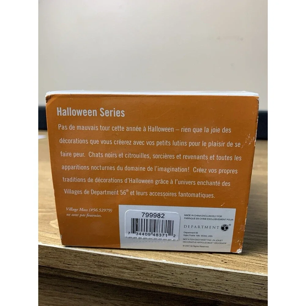 Dept. 56 Halloween “Time To Feed The Monsters” Figure #799982